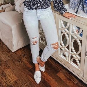American Eagle High Waist Mom Jeans
